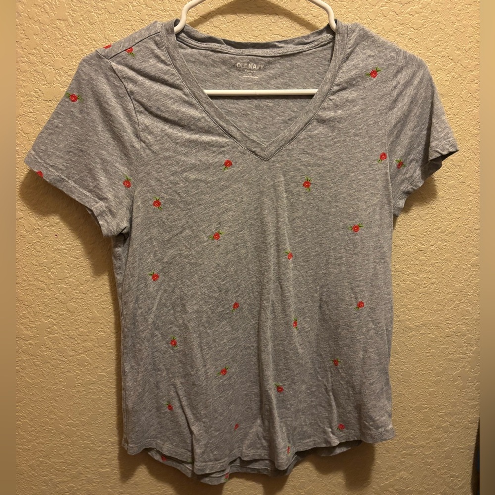 Gray w/ Flowers Old Navy Tee